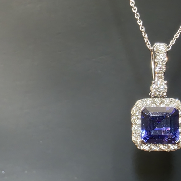 Absolutely Stunning EFFY 14kt White Gold Tanzanite And Diamond Necklace - Picture 2 of 4